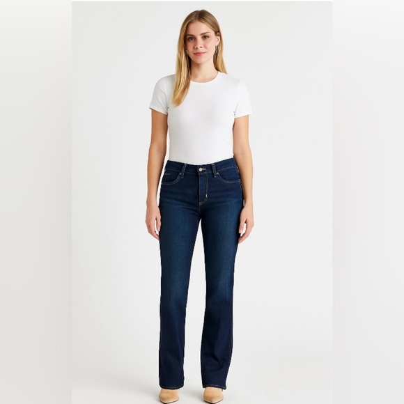 1921 Jeans Women’s Size 28 Bootcut Low Rise Made in Canada - Picture 1 of 11